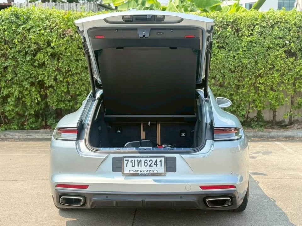 2021 Porsche Panamera II 2