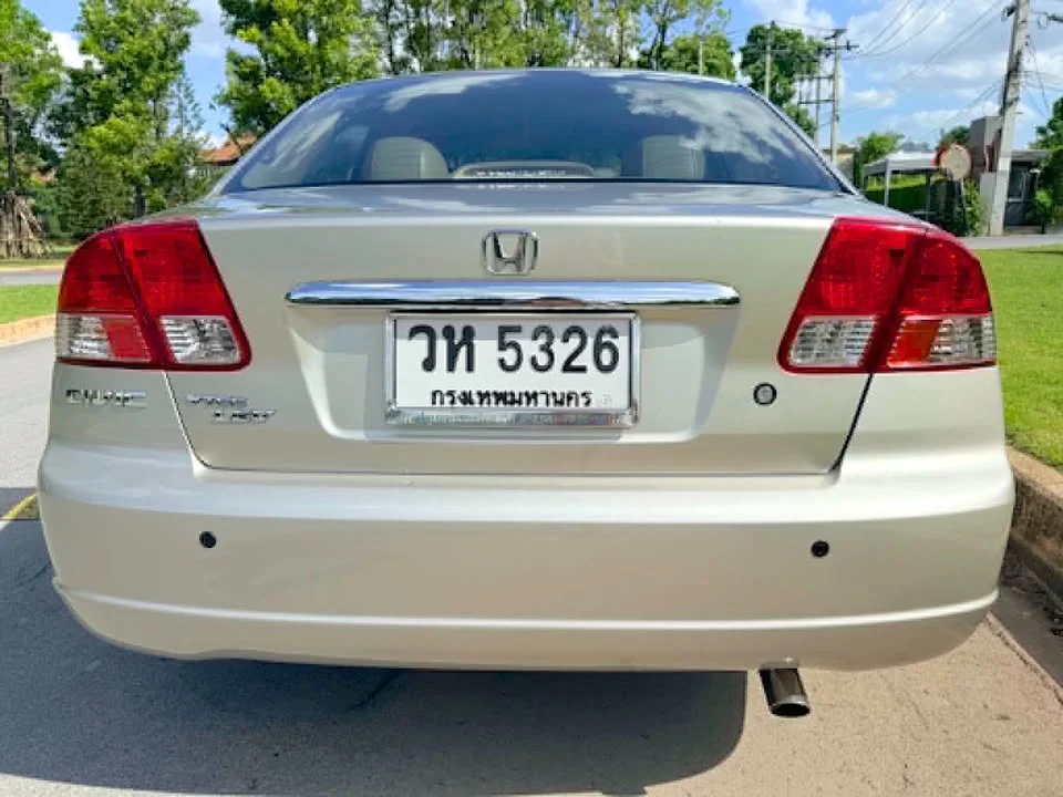 2003 Honda Civic VII 2