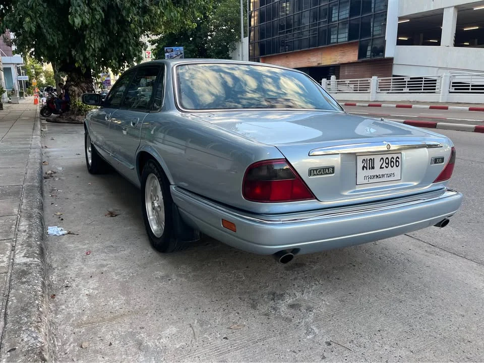 1997 Jaguar XJ X300, X308 2
