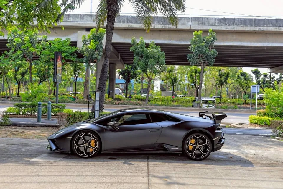 2020 Lamborghini Huracan 3