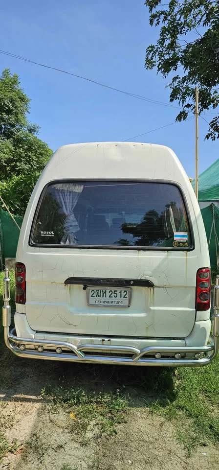 Toyota Commuter IV (H100) 3