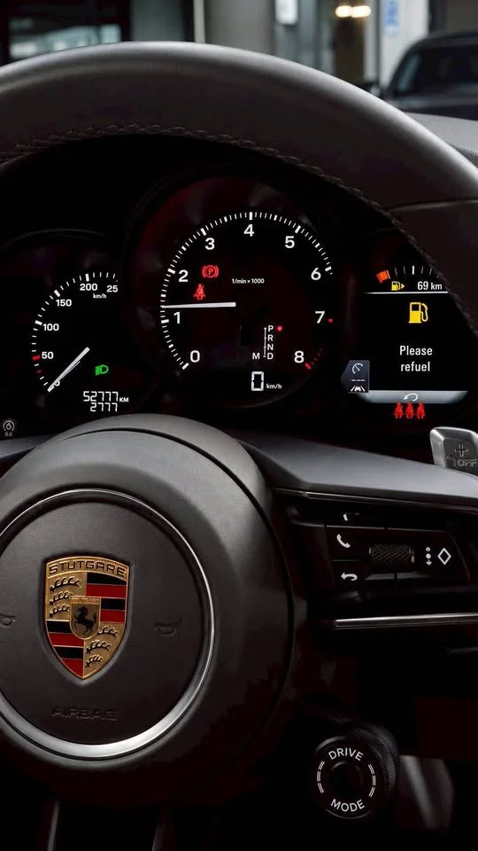 2021 Porsche Macan I 3