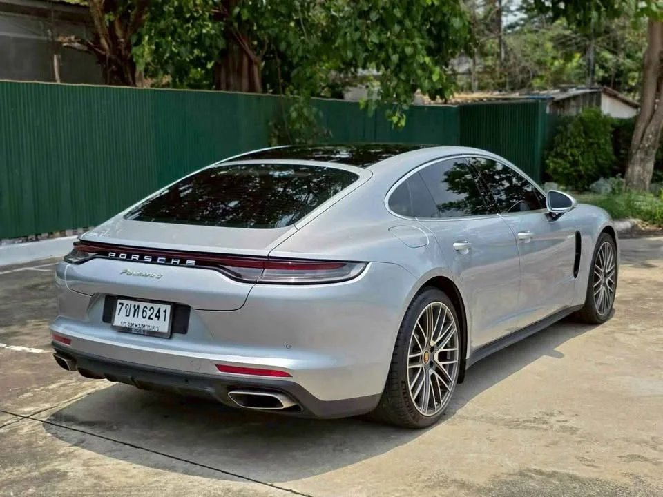 2020 Porsche Panamera II 3