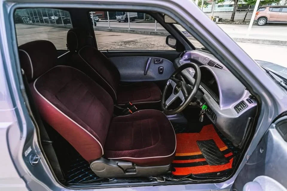 1996 Daihatsu Mira L500 2