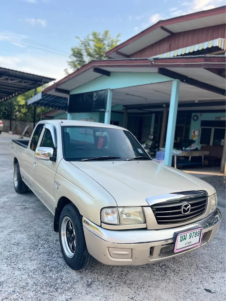 2005 Mazda 2500 Fighter V 2