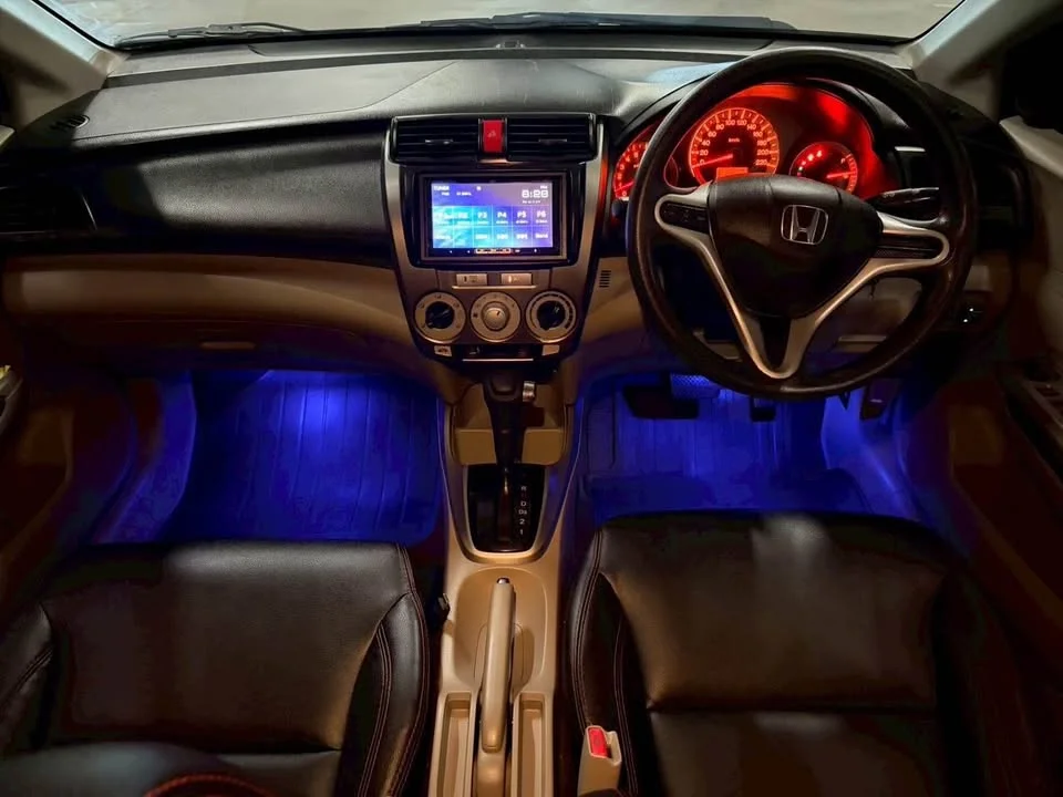 2010 Honda City V 3