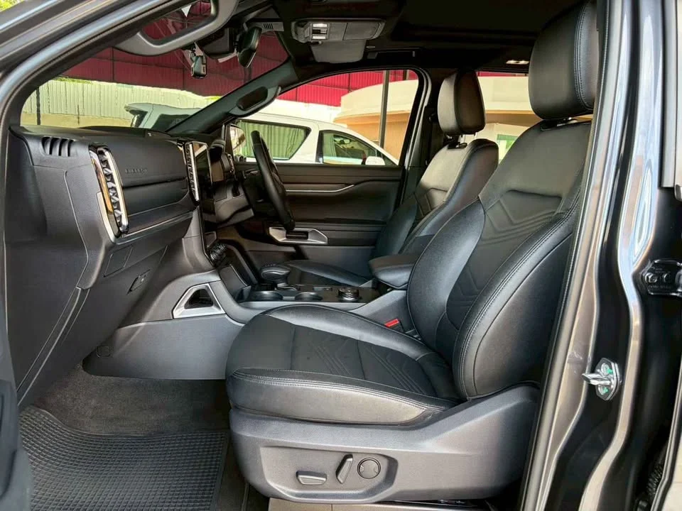 2022 Ford Everest III 2