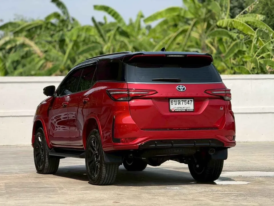 2025 Toyota Fortuner II 2