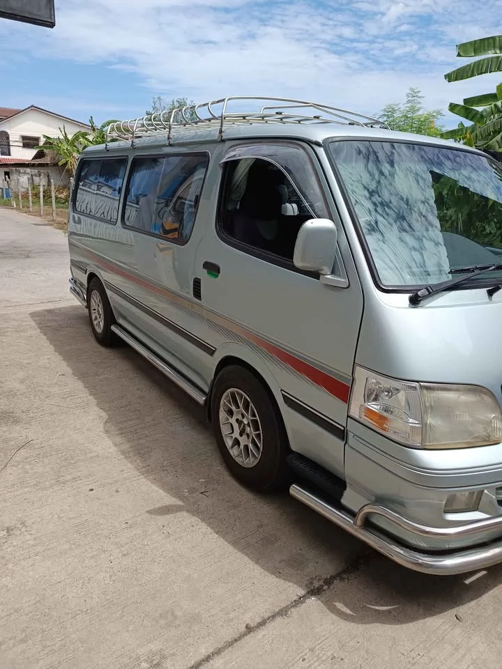 2000 Toyota Commuter IV (H100) 3