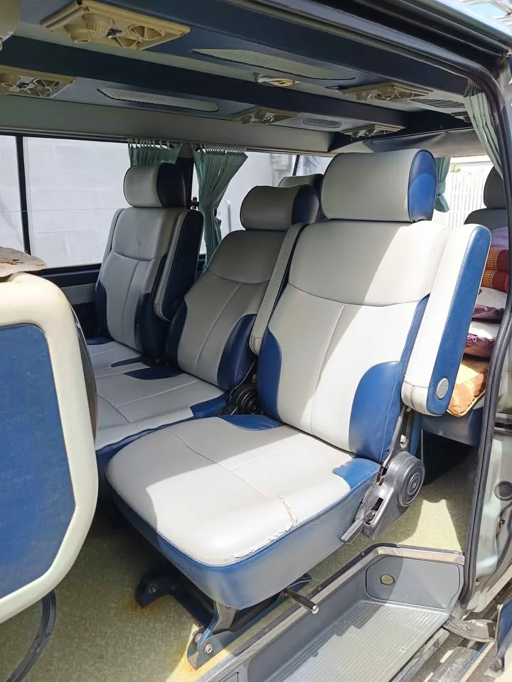 2000 Toyota Commuter IV (H100) 2