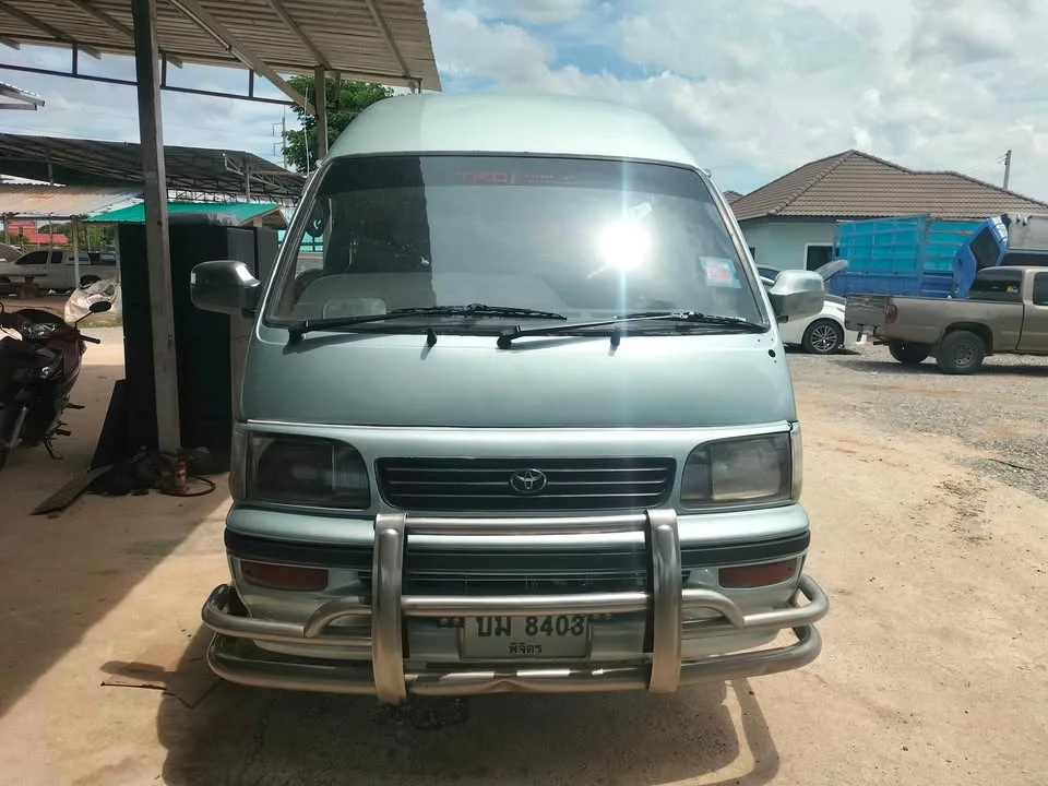 2003 Toyota Commuter IV (H100) 2