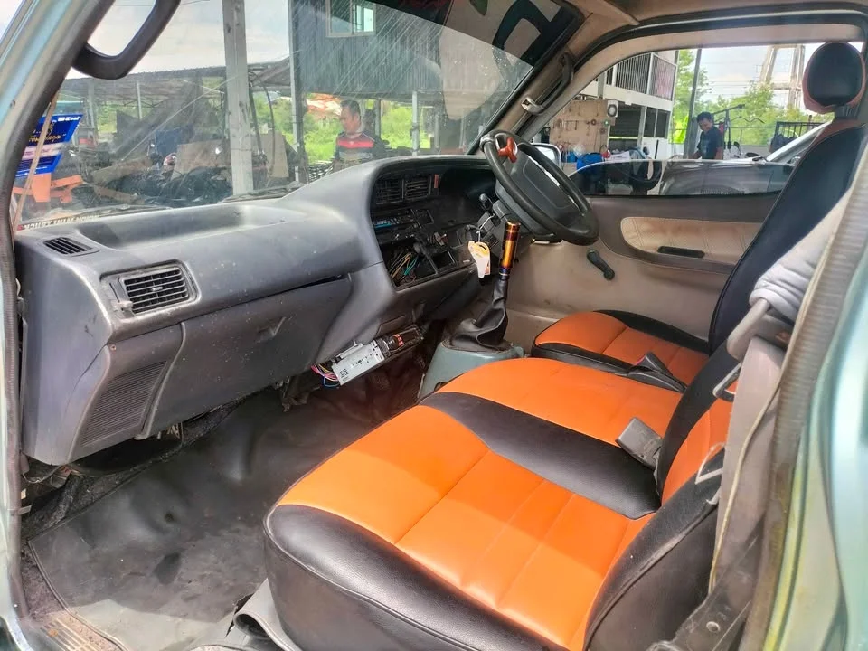2003 Toyota Commuter IV (H100) 3
