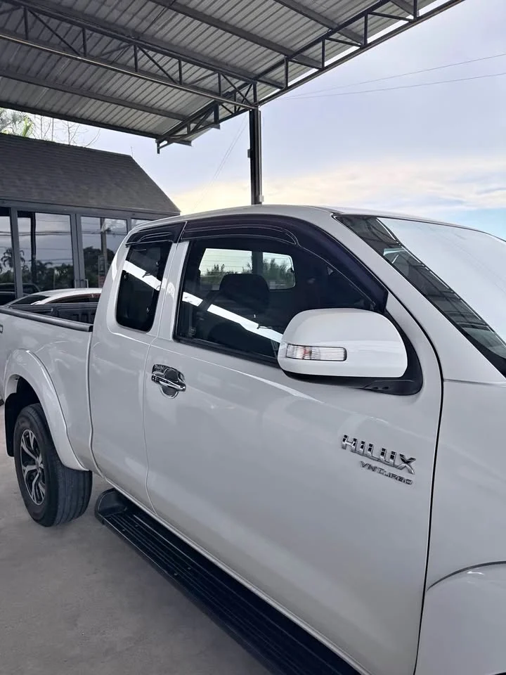 2013 Toyota Hilux VII 2