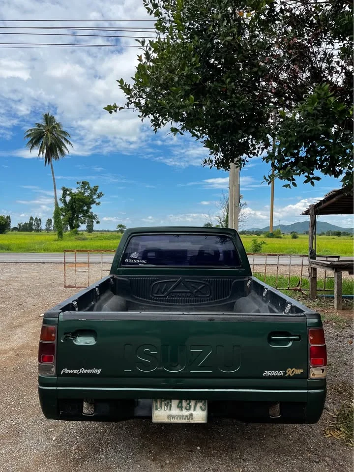 1992 Isuzu TFR III 2