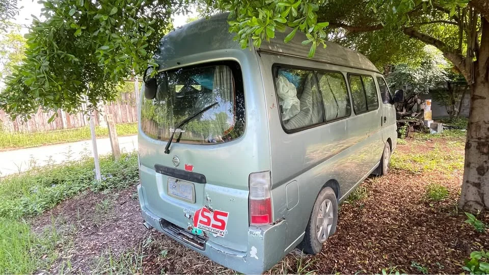 2000 Nissan Urvan V (E25) 2