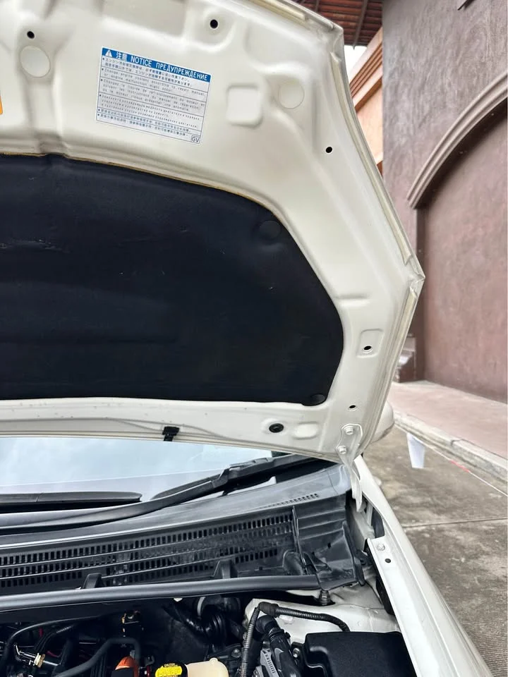 2013 Toyota Prius III 2