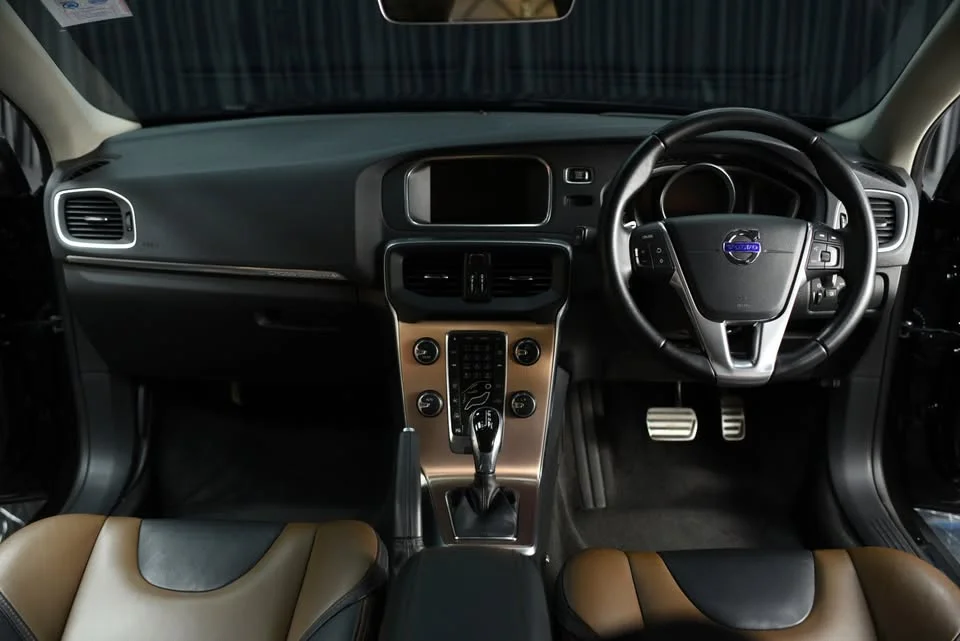 2017 Volvo V40 II 3