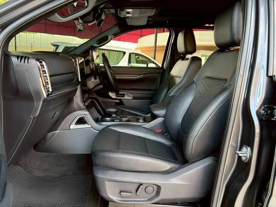 2022 Ford Everest III 3