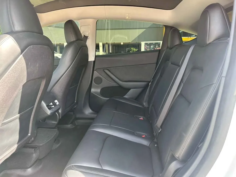 2023 Tesla Model Y 3