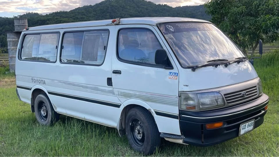 1995 Toyota Commuter IV (H100) 2