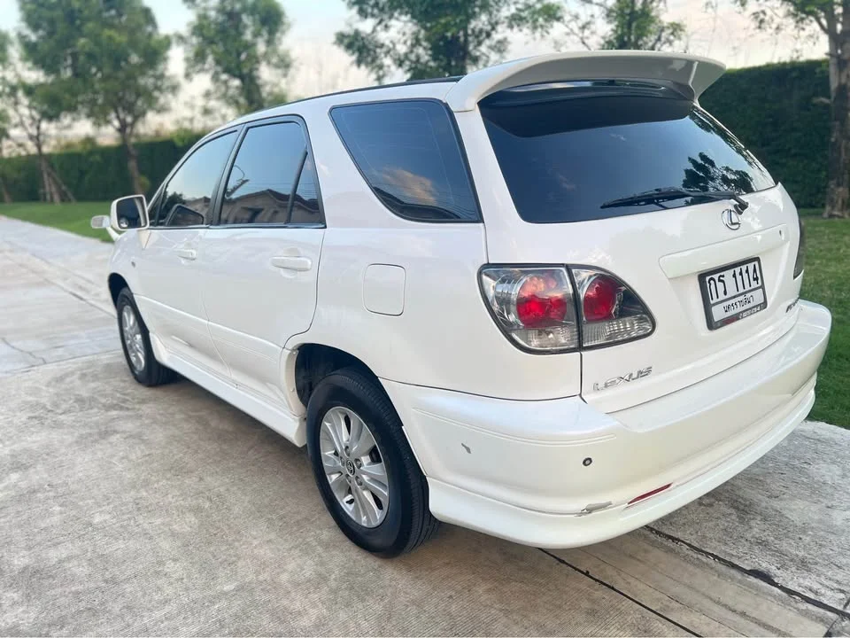 2007 Toyota Harrier I 3