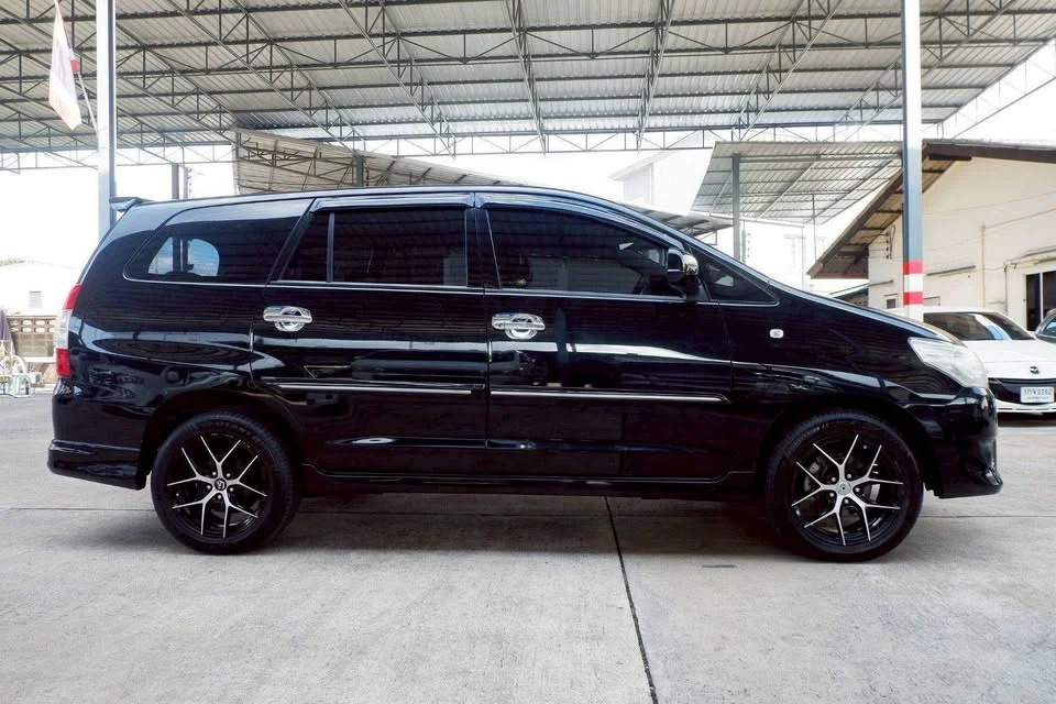 2016 Toyota Innova I 2