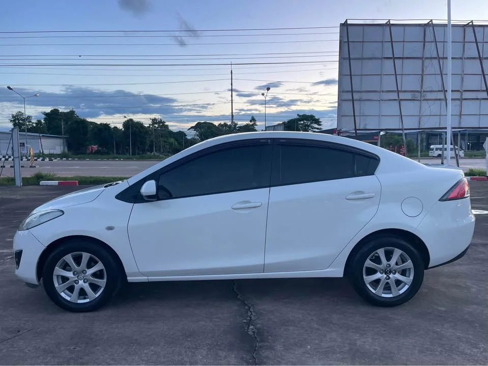 2012 Mazda 2 II 2