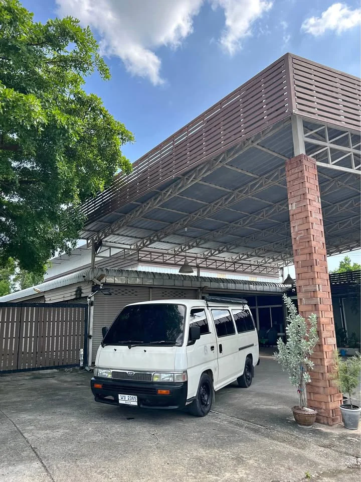 1996 Nissan Urvan IV (E24) 3