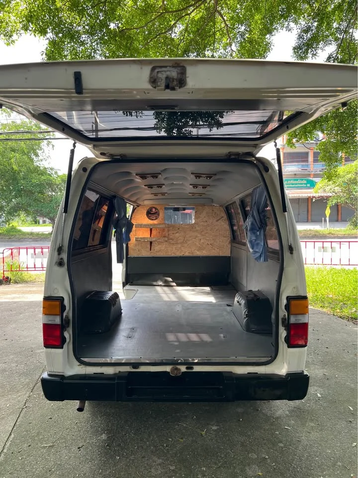 1996 Nissan Urvan IV (E24) 2
