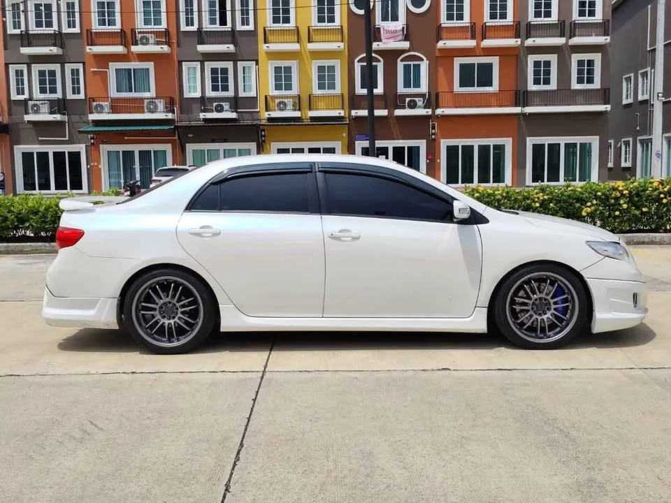 2010 Toyota Corolla Altis X (E140) 2