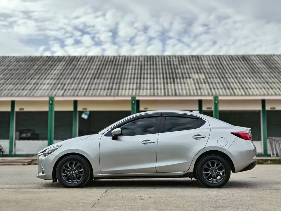 2019 Mazda 2 III 3