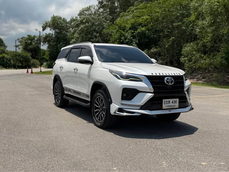 2022 Toyota Fortuner II 3