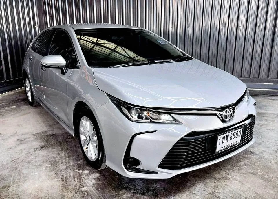 2020 Toyota Corolla Altis XII (E210) 3