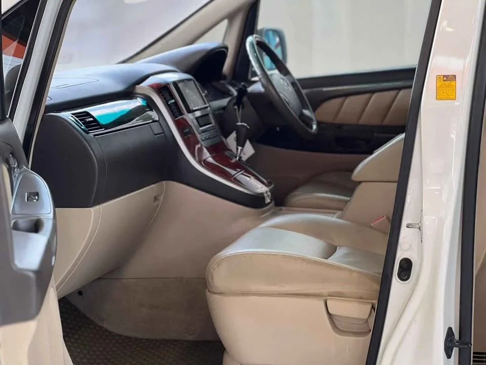 2009 Toyota Alphard, Vellfire I (AH10) 3