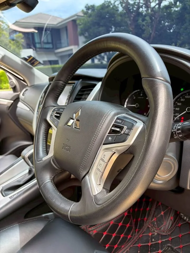 2018 Mitsubishi Pajero Sport III 2