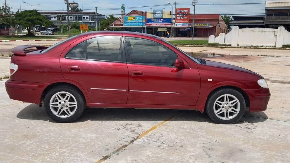 2002 Nissan Sunny N16 3