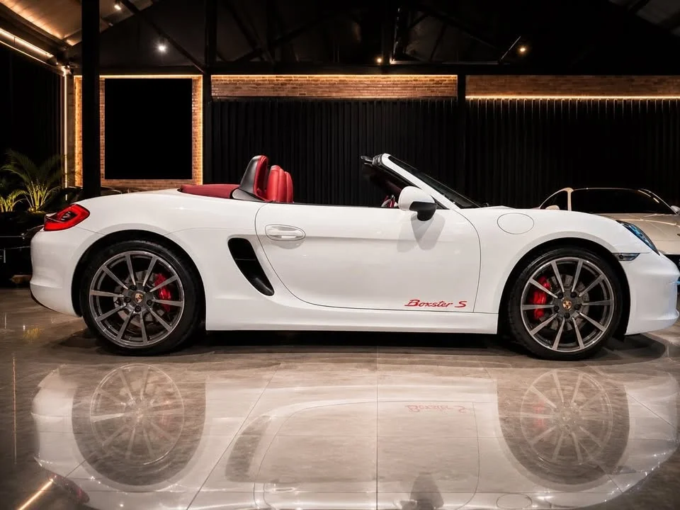 2015 Porsche Boxster and Cayman III 3