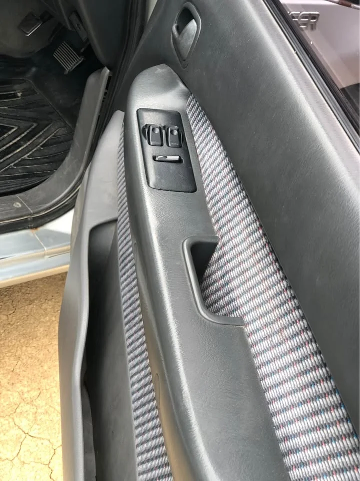 2000 Mazda 2500 Fighter V 3