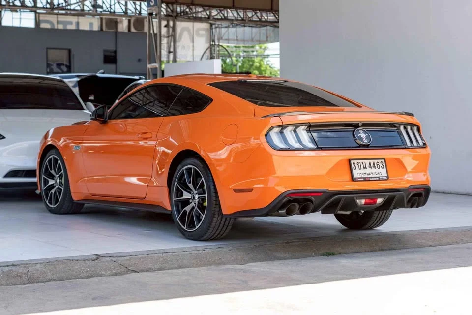 2020 Ford Mustang VI 2