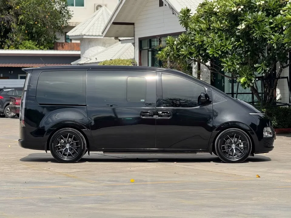 2023 Hyundai Staria US4 2