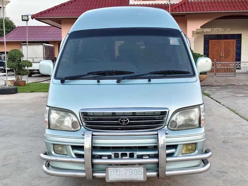 2000 Toyota Commuter IV (H100) 2