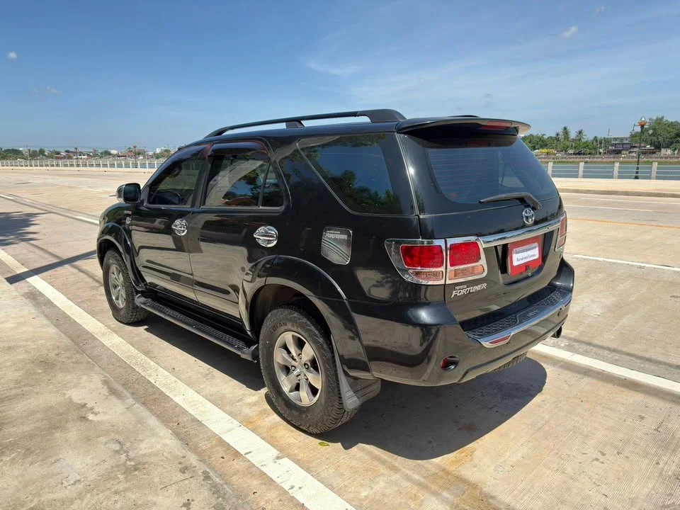 2005 Toyota Fortuner I 2