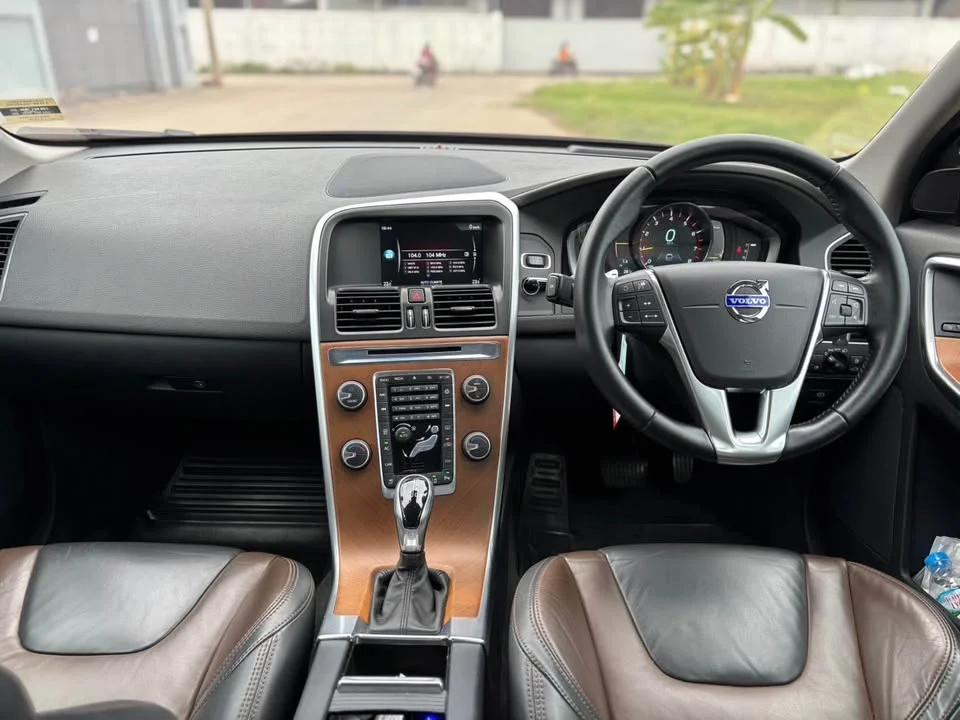 2016 Volvo XC60 I 2