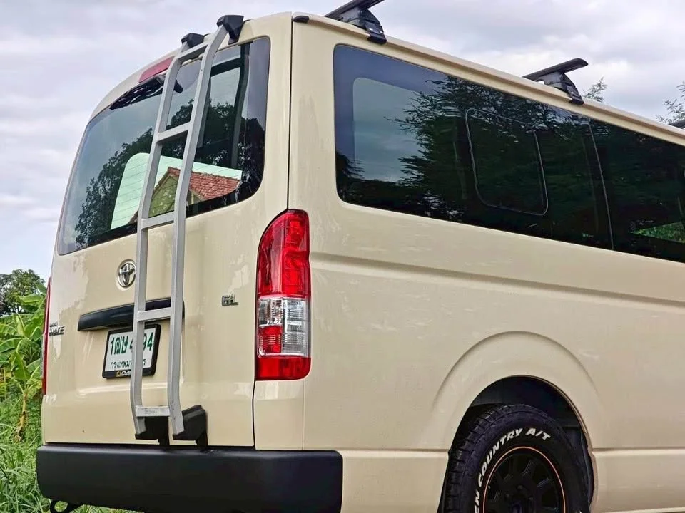 2015 Toyota HiAce V (H200) 2
