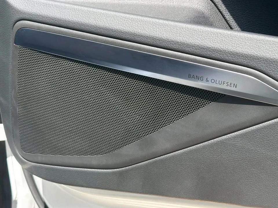 2020 Audi Q8 e-tron 3
