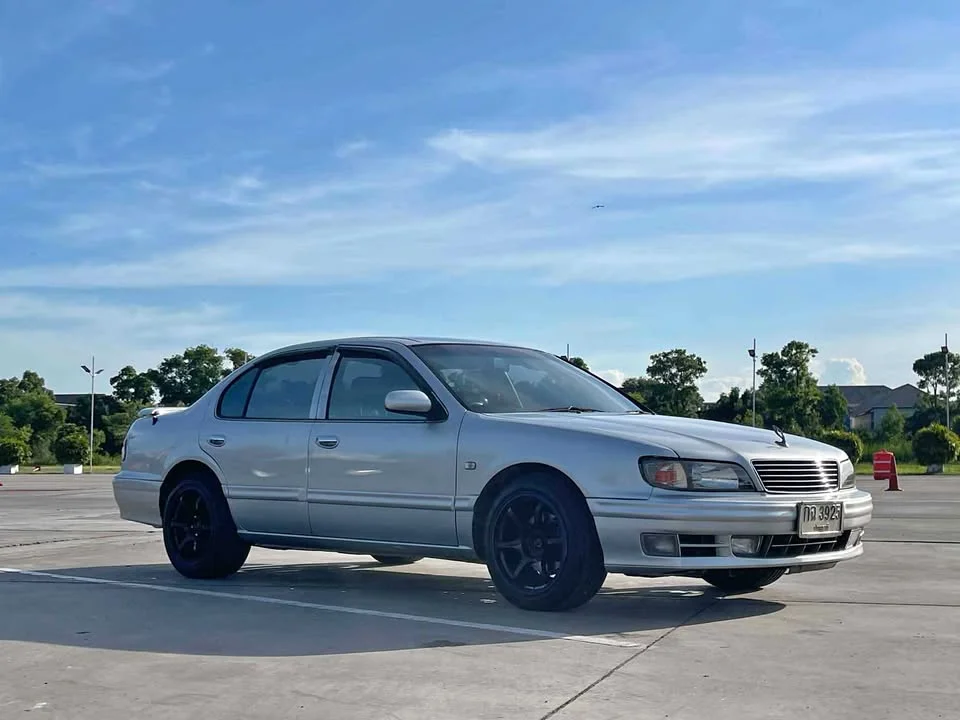 Nissan Cefiro II (A32) 3