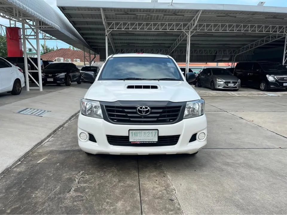 2014 Toyota Hilux VII 2