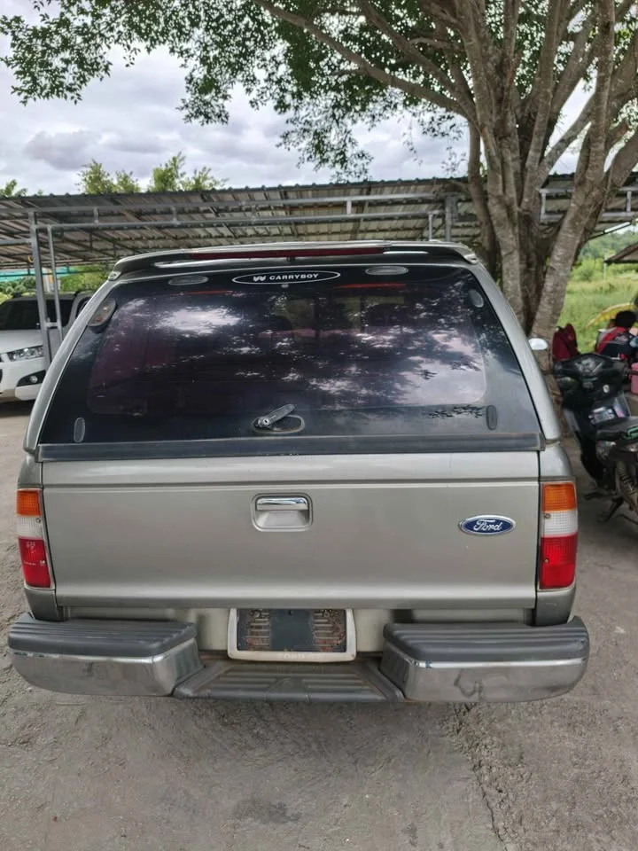 2003 Mazda 2500 Fighter V 3