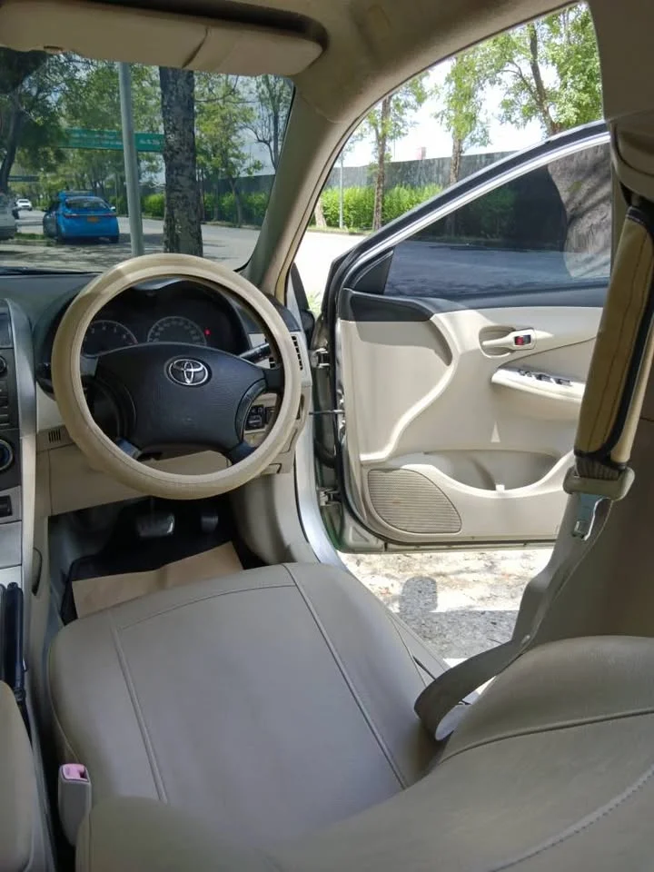 2012 Toyota Corolla Altis X (E140) 3