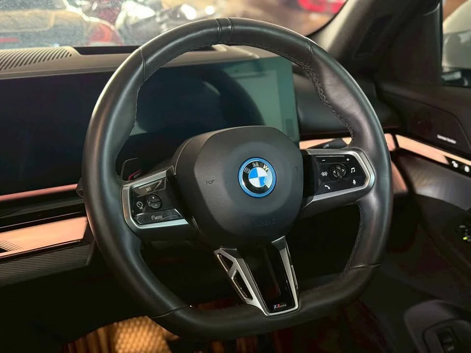 2023 BMW 5er VIII 2